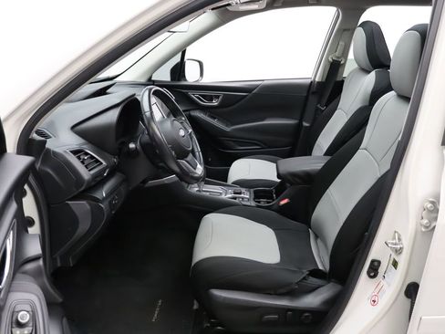 Used 2019 Subaru Forester Premium image 14