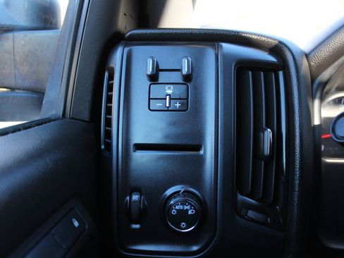 Used 2015 Chevrolet Silverado 3500 W/T w/ Snow Plow Prep Package image 18