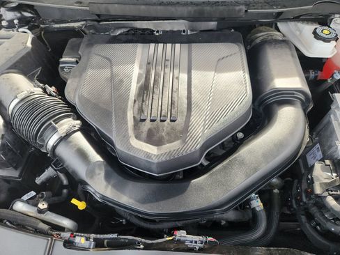 Used 2025 Chevrolet Traverse LT image 31