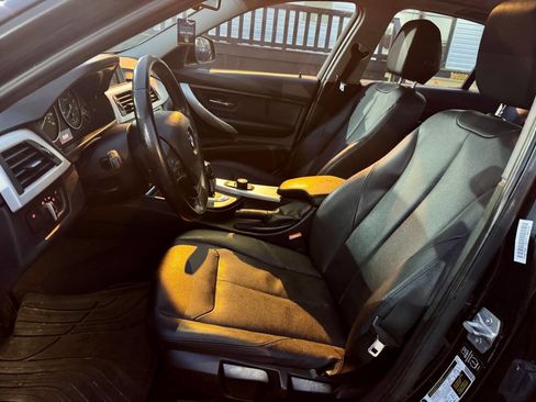 Used 2015 BMW 320i xDrive Sedan image 11