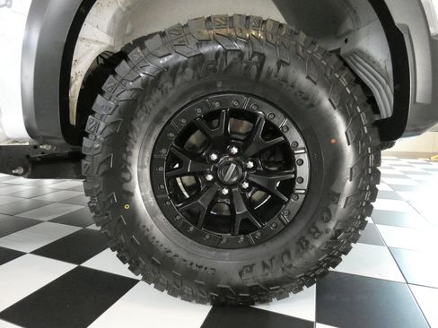 Used 2023 Ford F150 Raptor w/ Raptor 37 Performance Package AWD/4WD image 8