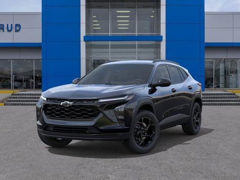 New 2026 Chevrolet Trax LT FWD image 30
