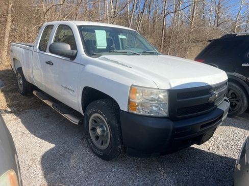 Used 2010 Chevrolet Silverado 1500 W/T image 2
