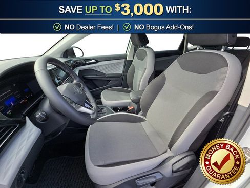 Used 2023 Volkswagen Taos S image 14