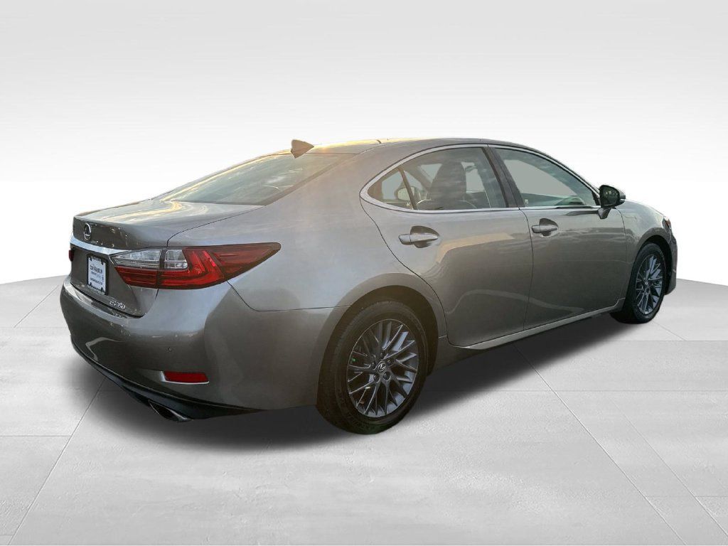 Used 2018 Lexus ES 350 w/ Premier Package FWD image 5