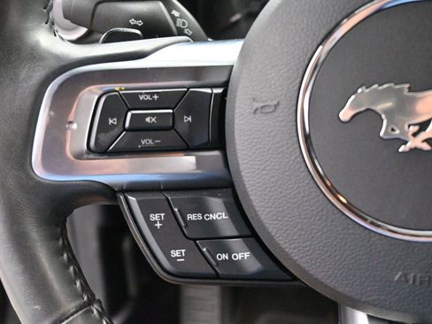 Used 2018 Ford Mustang GT Premium w/ GT Performance Package RWD image 18