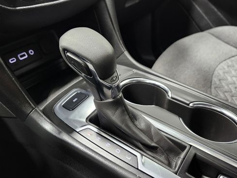 Used 2024 Chevrolet Equinox LT AWD/4WD image 35