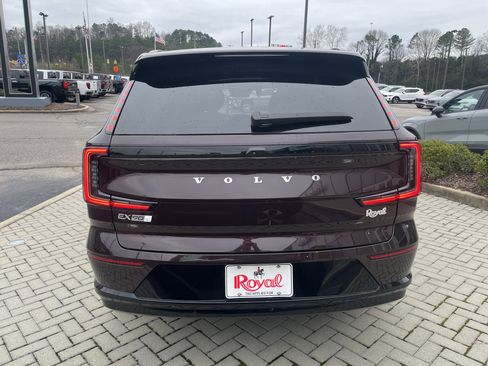 New 2025 Volvo EX90 Ultra image 4