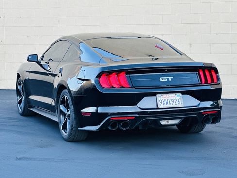 Used 2018 Ford Mustang GT RWD image 7