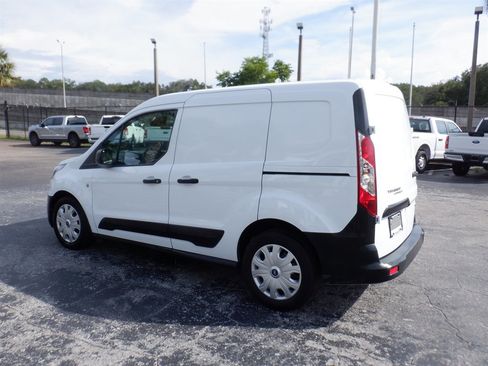 Used 2022 Ford Transit Connect XL FWD image 3