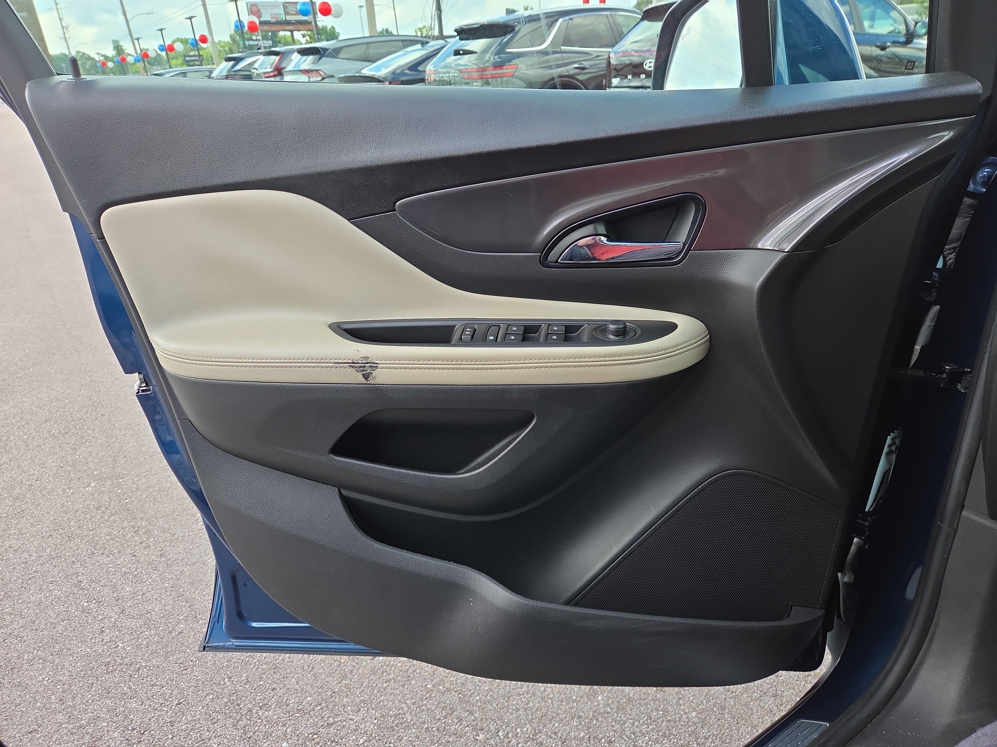 Used 2020 Buick Encore Preferred w/ Safety Package FWD image 10