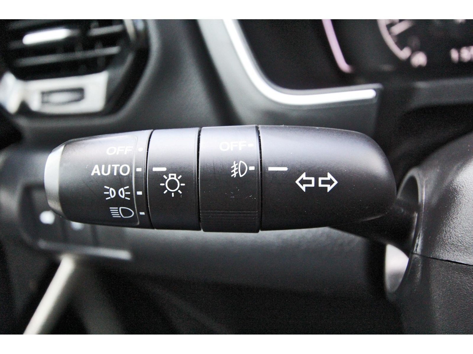 Used 2025 Honda Pilot EX-L image 19