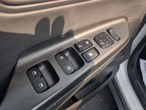 Used 2020 Hyundai Kona Limited AWD/4WD image 18
