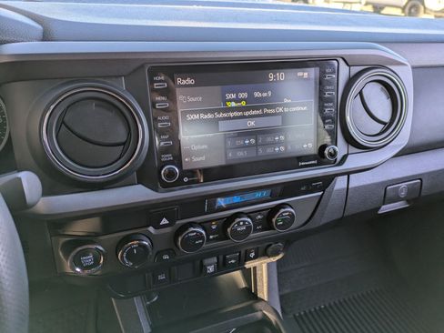 Used 2023 Toyota Tacoma TRD Sport image 11