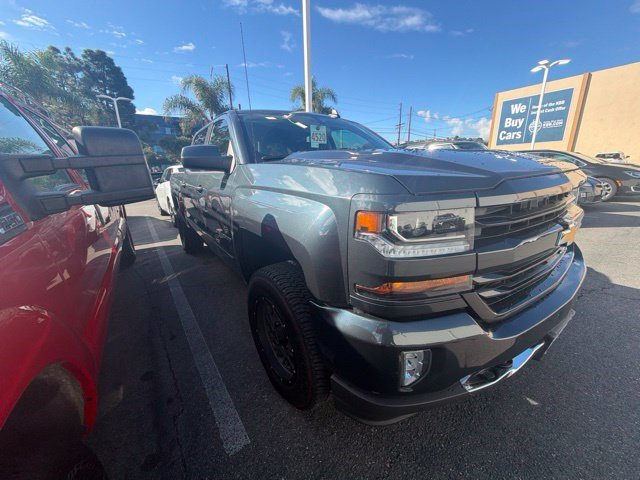 Used 2018 Chevrolet Silverado 1500 LT w/ All Star Edition AWD/4WD image 5