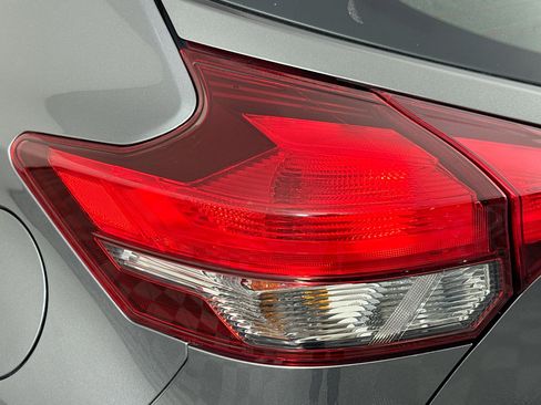 Used 2019 Nissan Kicks SV image 35