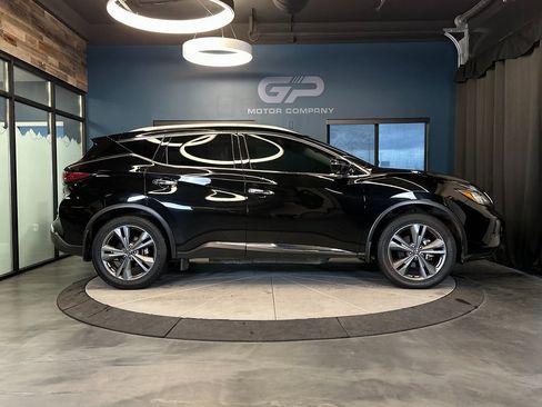 Used 2020 Nissan Murano Platinum w/ Cargo Package image 2