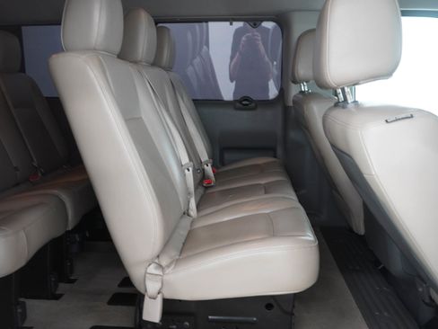 Used 2019 Nissan NV 3500 SL image 13