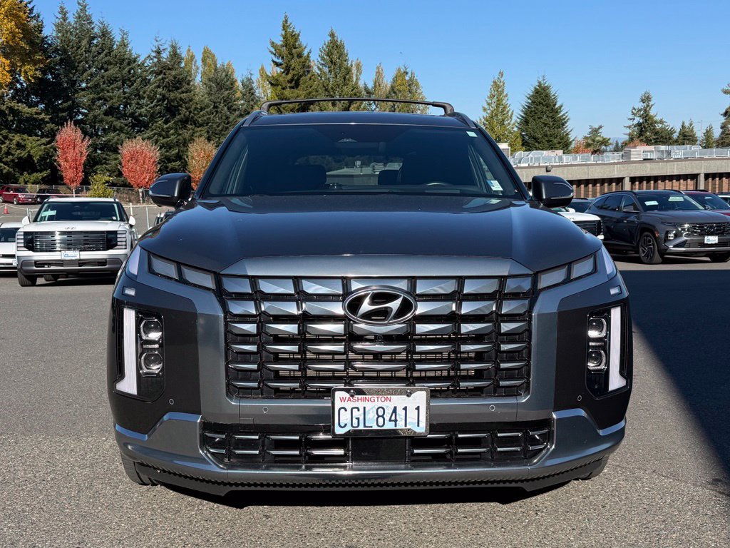 Used 2023 Hyundai Palisade Calligraphy w/ Winter Package AWD/4WD image 2