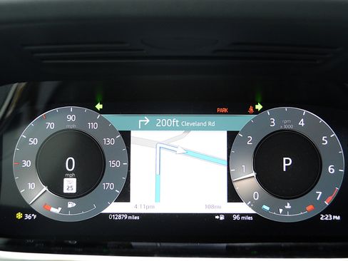 Used 2023 Land Rover Range Rover Evoque R-Dynamic SE image 30