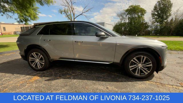 Used 2024 Cadillac Lyriq Luxury w/ Nappa Leather Package AWD/4WD image 9