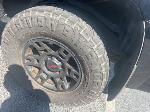 Used 2019 Toyota 4Runner SR5 image 11