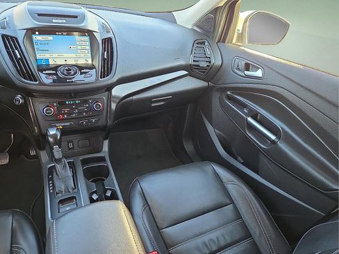 Used 2017 Ford Escape Titanium image 12