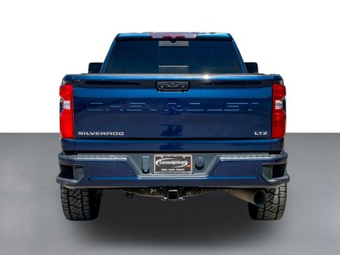 Used 2022 Chevrolet Silverado 2500 LTZ w/ LTZ Plus Package AWD/4WD image 9