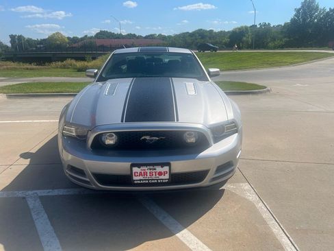 Used 2013 Ford Mustang GT Premium w/ GT Coupe Accessory Pkg 5 RWD image 3