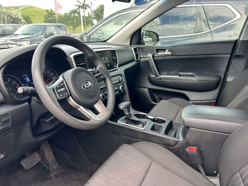 Used 2021 Kia Sportage LX FWD image 7