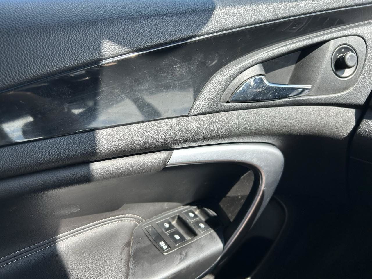 Used 2013 Buick Regal Premium FWD image 25