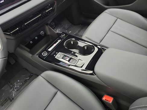 New 2027 Audi Q6 e-tron Premium AWD/4WD image 10
