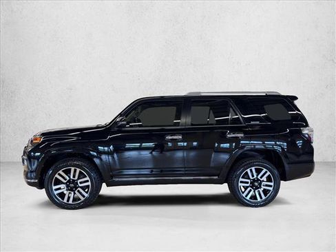 Used 2018 Toyota 4Runner Limited AWD/4WD image 9