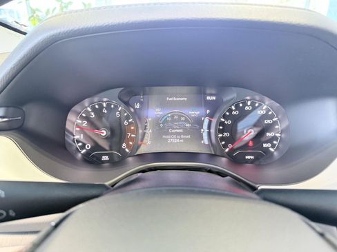 Used 2022 Jeep Compass Limited image 28