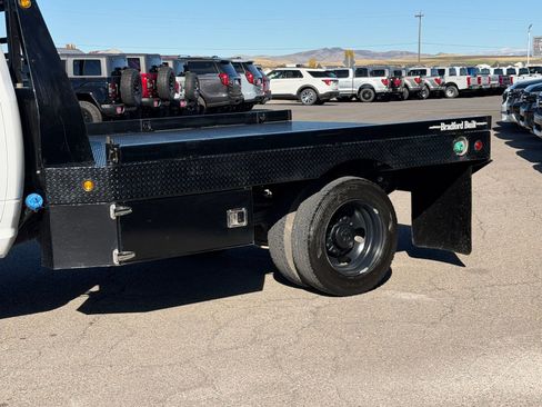 Used 2025 RAM 5500 Tradesman w/ Safety Group image 12