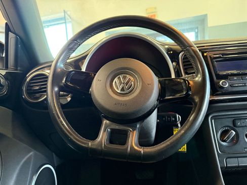 Used 2013 Volkswagen Beetle 2.5 FWD image 13