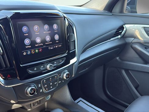 Used 2023 Chevrolet Traverse LT w/ Rear Camera Mirror Package AWD/4WD image 46