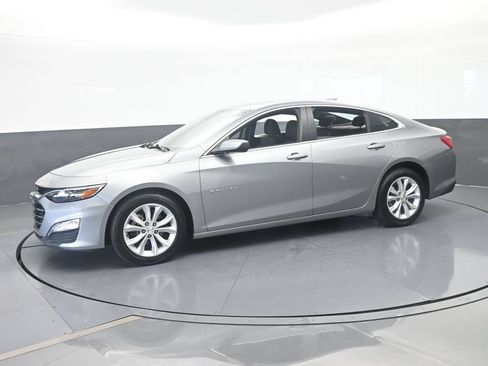 Used 2024 Chevrolet Malibu LT FWD image 2
