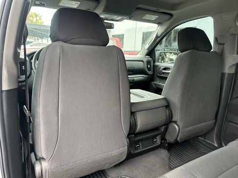 Used 2022 Chevrolet Silverado 1500 Custom AWD/4WD image 18