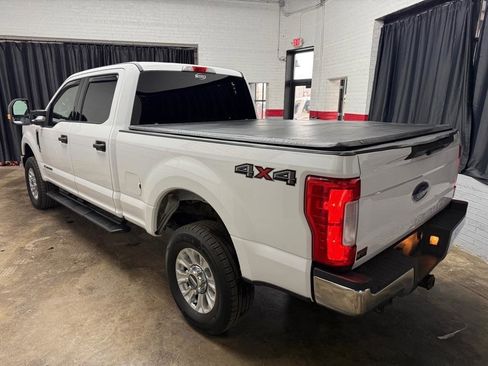 Used 2019 Ford F250 XLT image 4