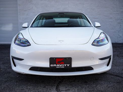 Used 2023 Tesla Model 3 Standard Range image 5