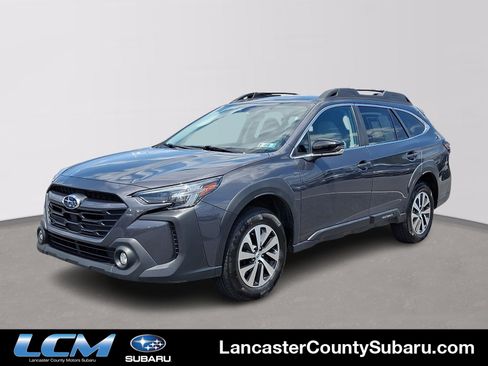 Used 2024 Subaru Outback Premium AWD/4WD image 1