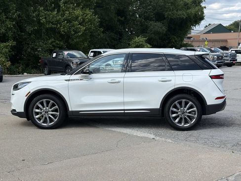 Used 2022 Lincoln Corsair AWD w/ Premium Package image 8