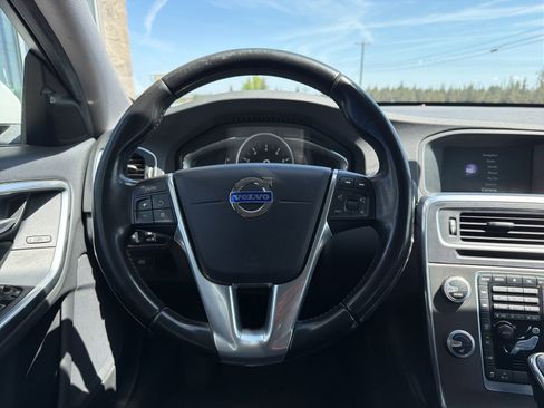Used 2016 Volvo S60 T5 Premier w/ Convenience Package AWD/4WD image 11