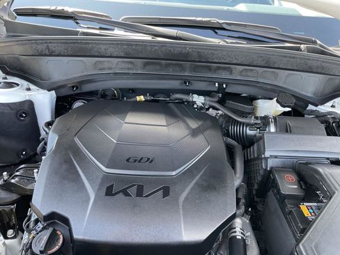 Used 2024 Kia Telluride SX AWD/4WD image 11