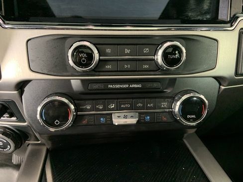 Used 2022 Ford F350 Platinum image 26