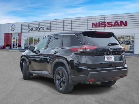 New 2026 Nissan Rogue SV image 8