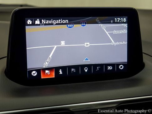 Used 2018 MAZDA MAZDA3 Grand Touring image 18