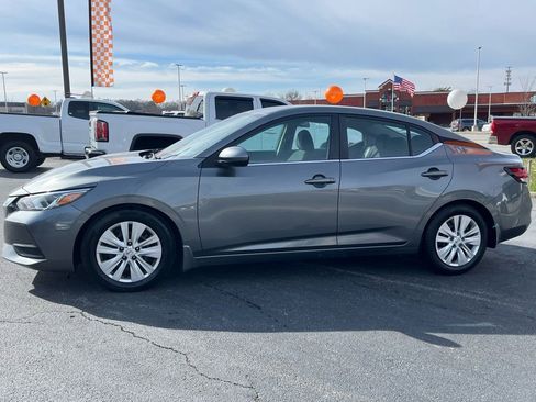 Used 2020 Nissan Sentra S image 5