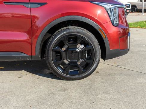 Certified 2025 Kia Sorento SX image 38